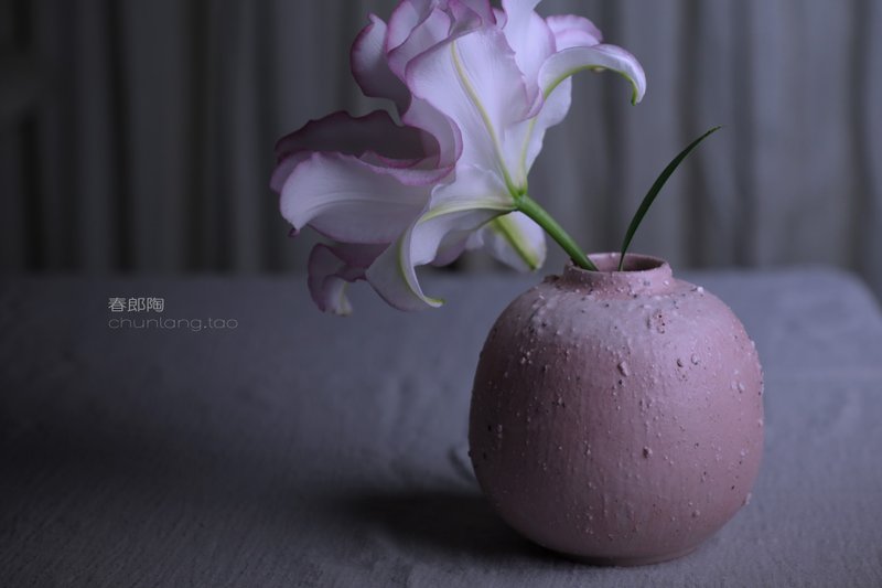 春郎陶-草莓冰沙花器12.5cm - 花瓶/陶器 - 陶 粉红色