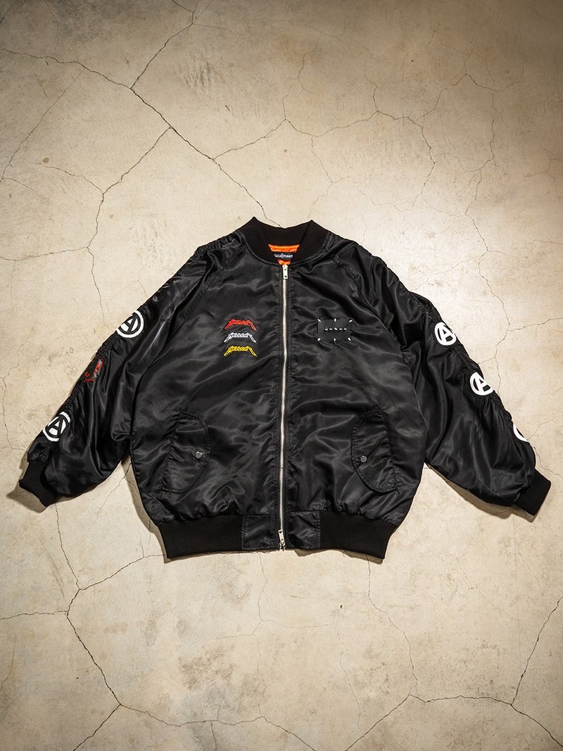 附贴饰缩褶MA-1 / 黑色 / 均码 / 男女皆宜 / hellcatpunks / hcp-ou-0030 - 中性连帽卫衣/T 恤 - 聚酯纤维 黑色
