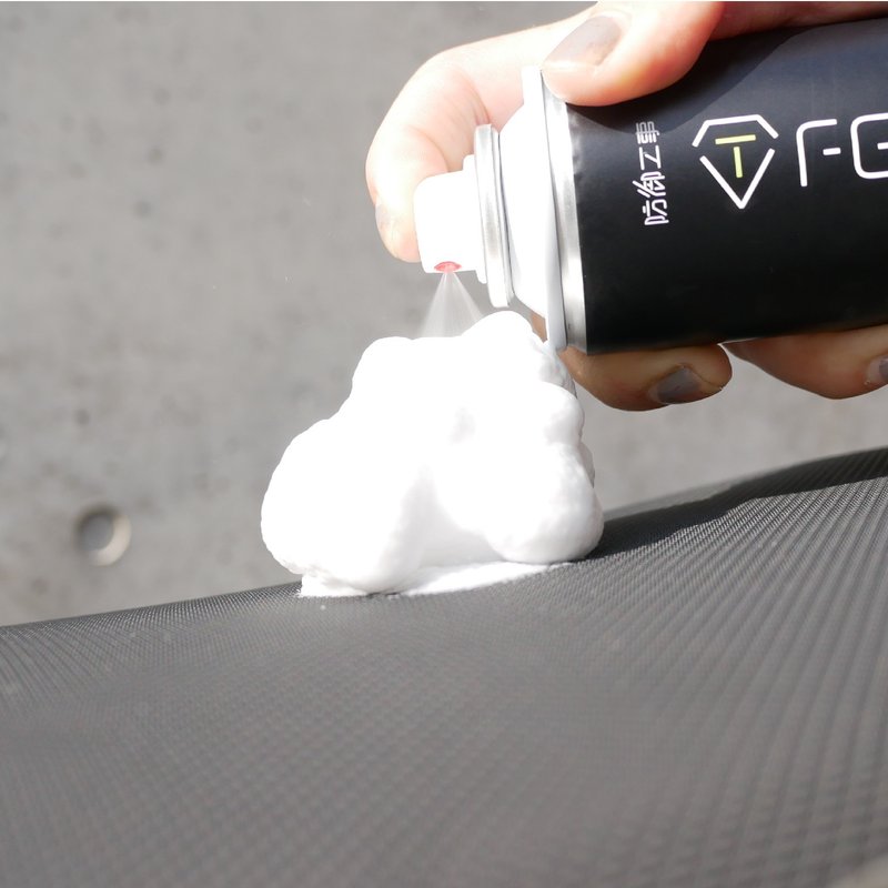 防御工事_干洗消臭清洁慕斯_安全帽/汽车内装_250ml - 其他 - 其他材质 白色