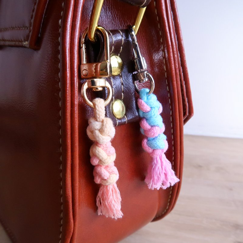 【Pin】手工编织 Macrame 钻石结流苏小吊饰 - 吊饰 - 棉.麻 多色