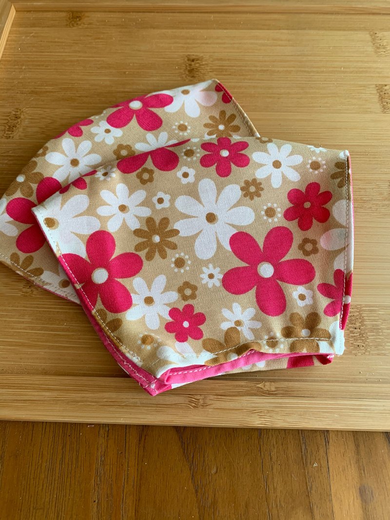 文青风环保纯棉透气儿童布口罩套 小太阳花朵 柔情粉 - 其他 - 棉.麻 粉红色