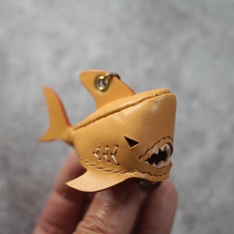 纯手工制 迷你 黄棕色 鲨鱼 钥匙圈 shark Key holder - 钥匙链/钥匙包 - 真皮 橘色