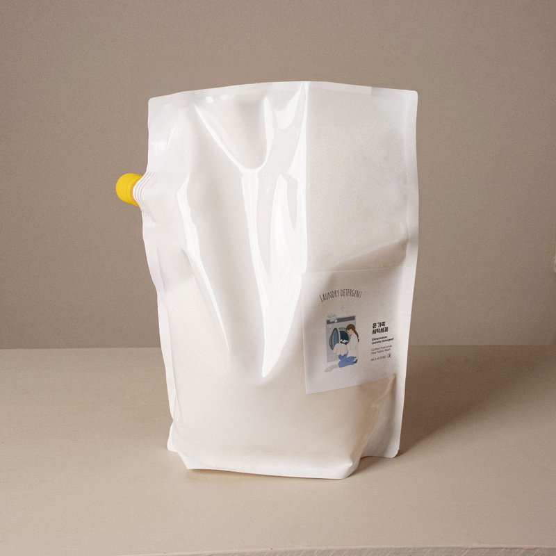 韩国 SHINE MAKERS 纯净棉花香洗衣精-补充包2.5L - 衣物清洁 - 浓缩/萃取物 白色