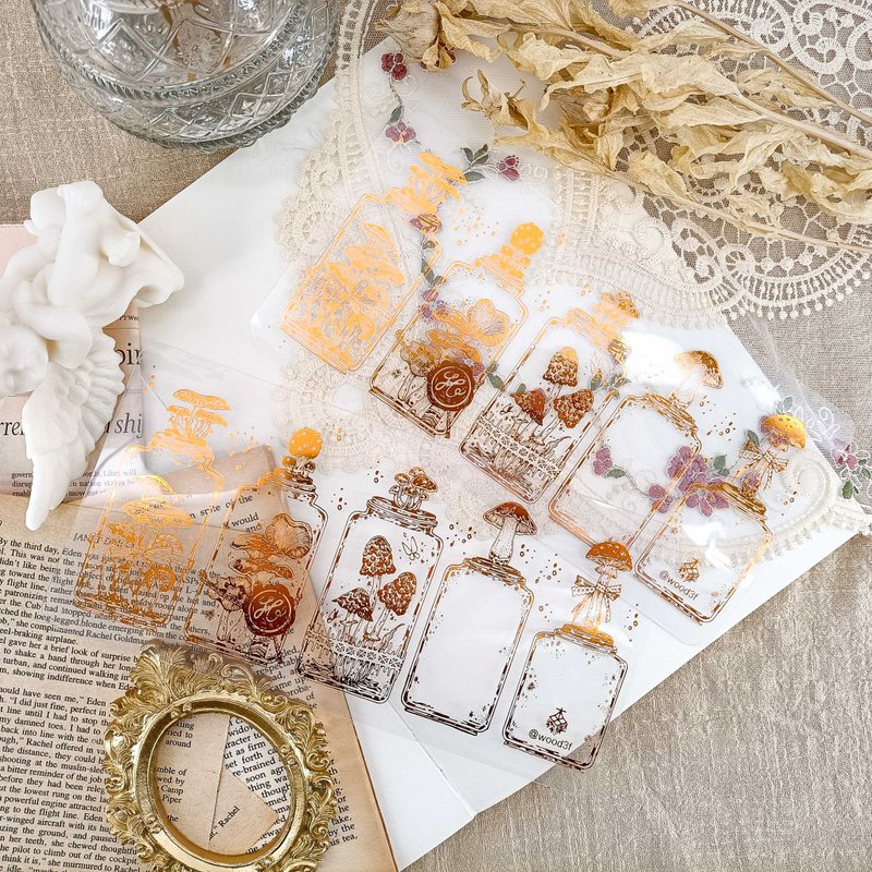 瓶中菇  / 晶透書寫墊 - 其他 - 塑料 多色