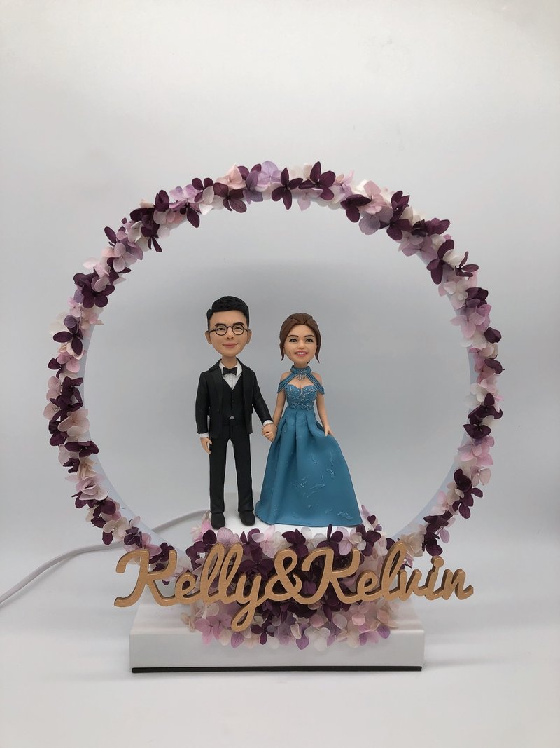 只限香港客户 婚礼布置、婚礼礼物 — 真人版公仔婚礼花圈LED灯 - 陶艺 - 陶 多色