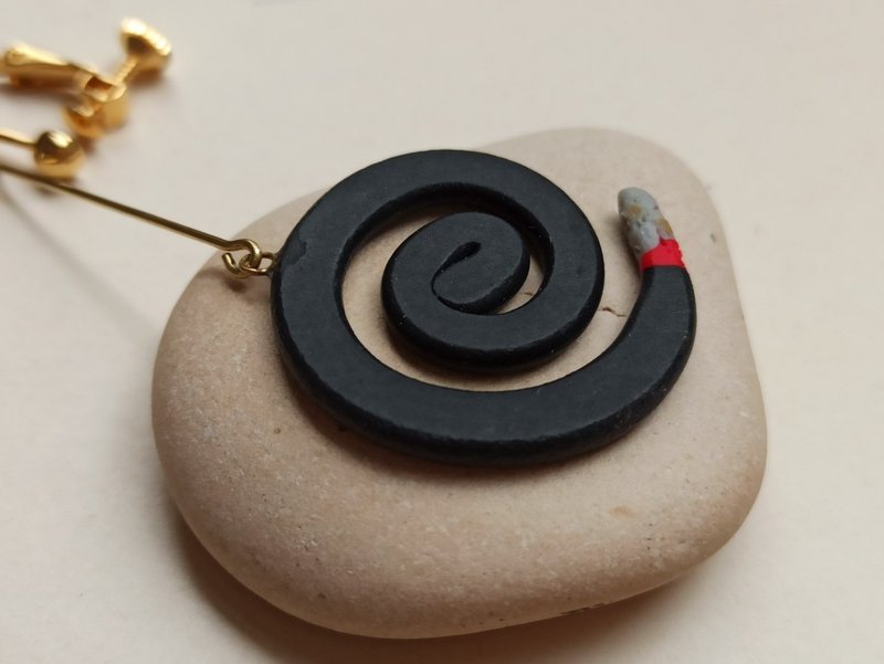 纯手工软陶蚊香耳环(单支贩售) - 耳环/耳夹 - 陶 多色