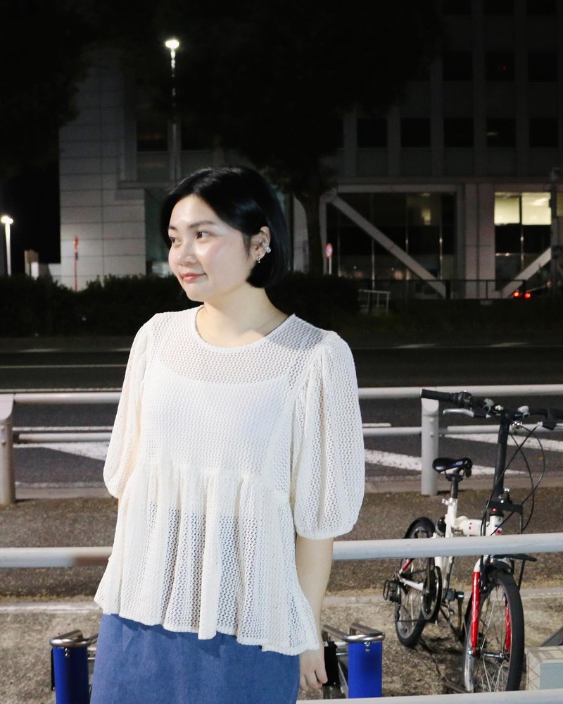 漫行 - 圆领蓬袖短上衣(五分袖) - 女装上衣 - 聚酯纤维 白色