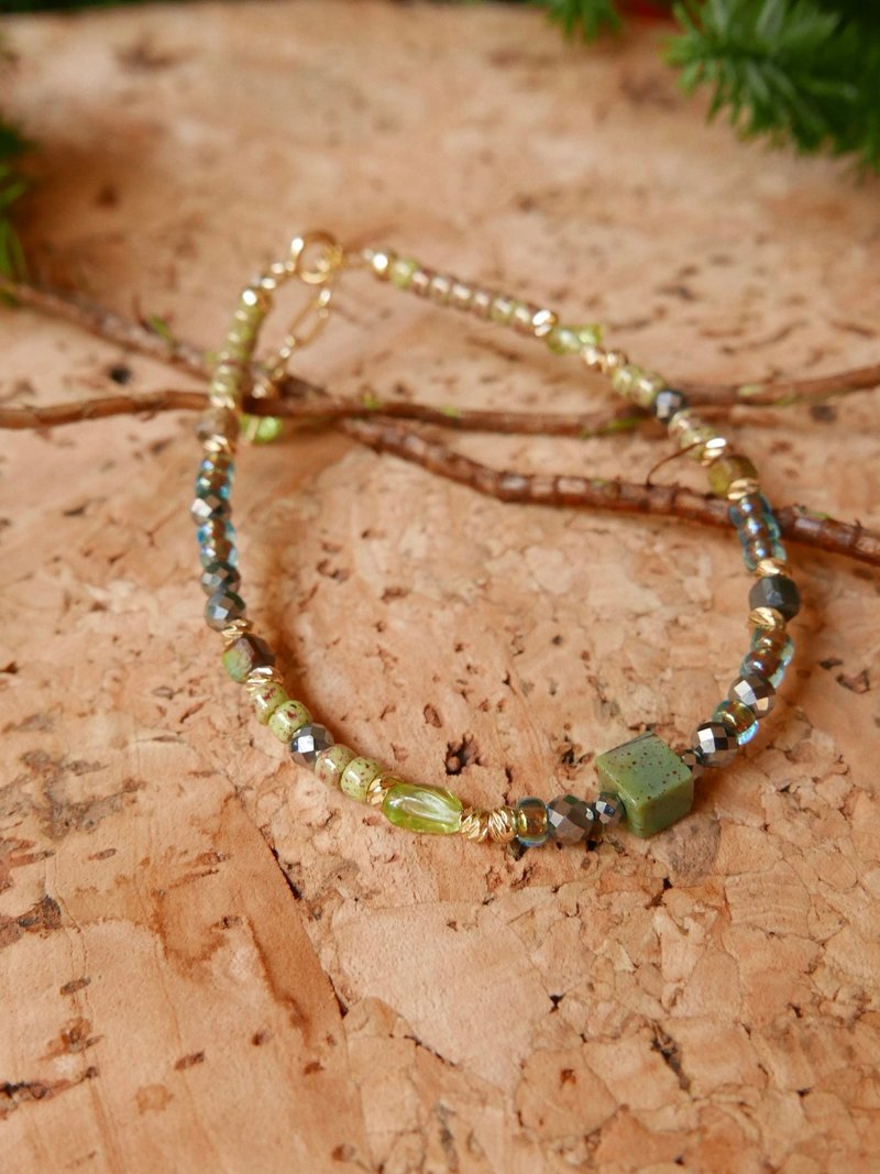 天然石手链/绿玛瑙/橄榄石 - 手链/手环 - 铜/黄铜 绿色