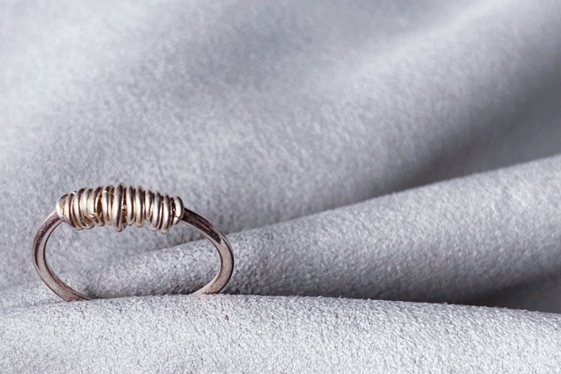 套圈圈 - 戒指 - 纯银 银色