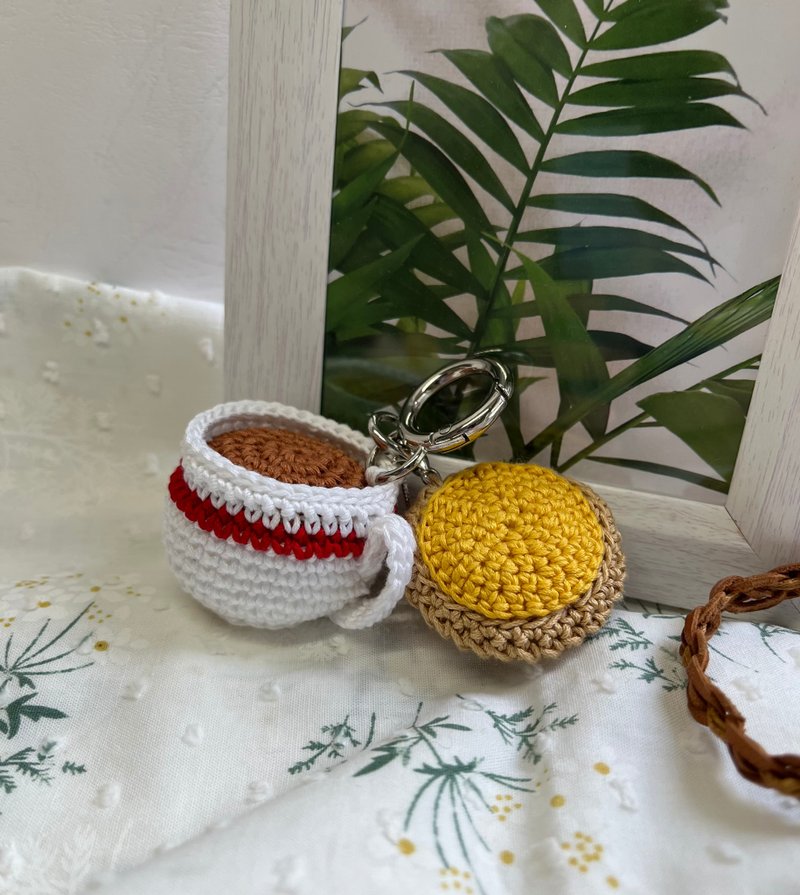 钩织奶茶蛋挞匙扣电话绳 - 吊饰 - 棉.麻 白色