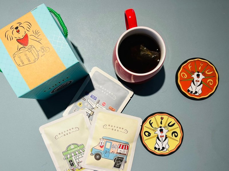 Q Family -Q five 联名原创杯垫 - 杯垫 - 塑料 黄色