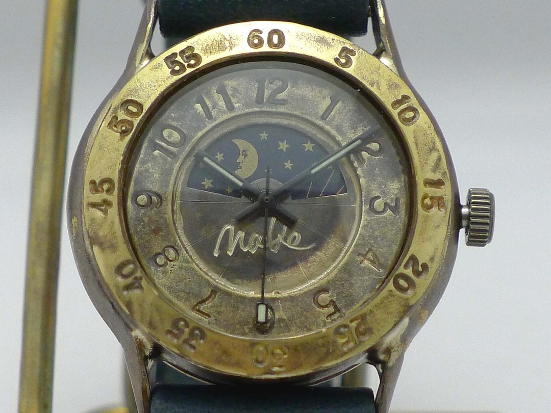 手作表 HandCraftWatch Sun&Moon 男款 黄铜 32mm 分钟刻度表圈 (359S&M NV) - 女表 - 铜/黄铜 金色