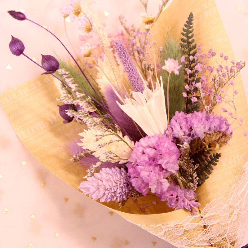 │丰富美丽人生│毕业季手绑花束 │M│加赠手工花卡│干燥花│不凋花│花束│毕业│礼物│祝福│ - 植栽 - 植物．花 紫色