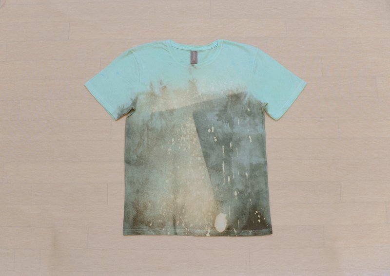 减简手制/childish手工染制T-shirt - 女装 T 恤 - 其他材质 蓝色