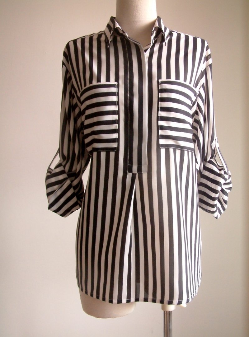 休闲上衣-黑白条 - 女装上衣 - 其他材质 黑色