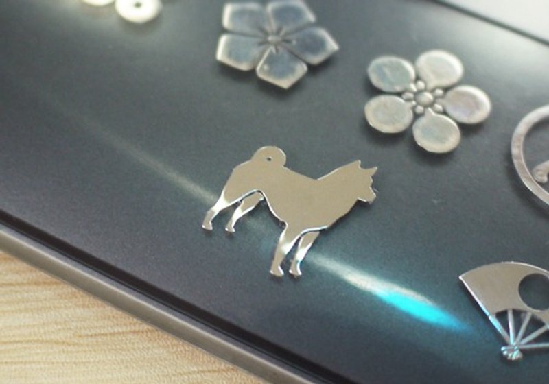 仓屋原创 柴犬金属贴~4cm - 纹身贴 - 防水材质 灰色