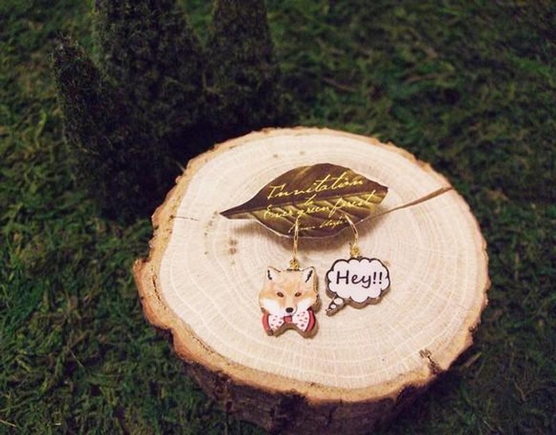 戴蝴蝶领结的狐狸 Hey!! 耳针式耳环 / 木头耳环系列 wooden earrings - 耳环/耳夹 - 木头 咖啡色