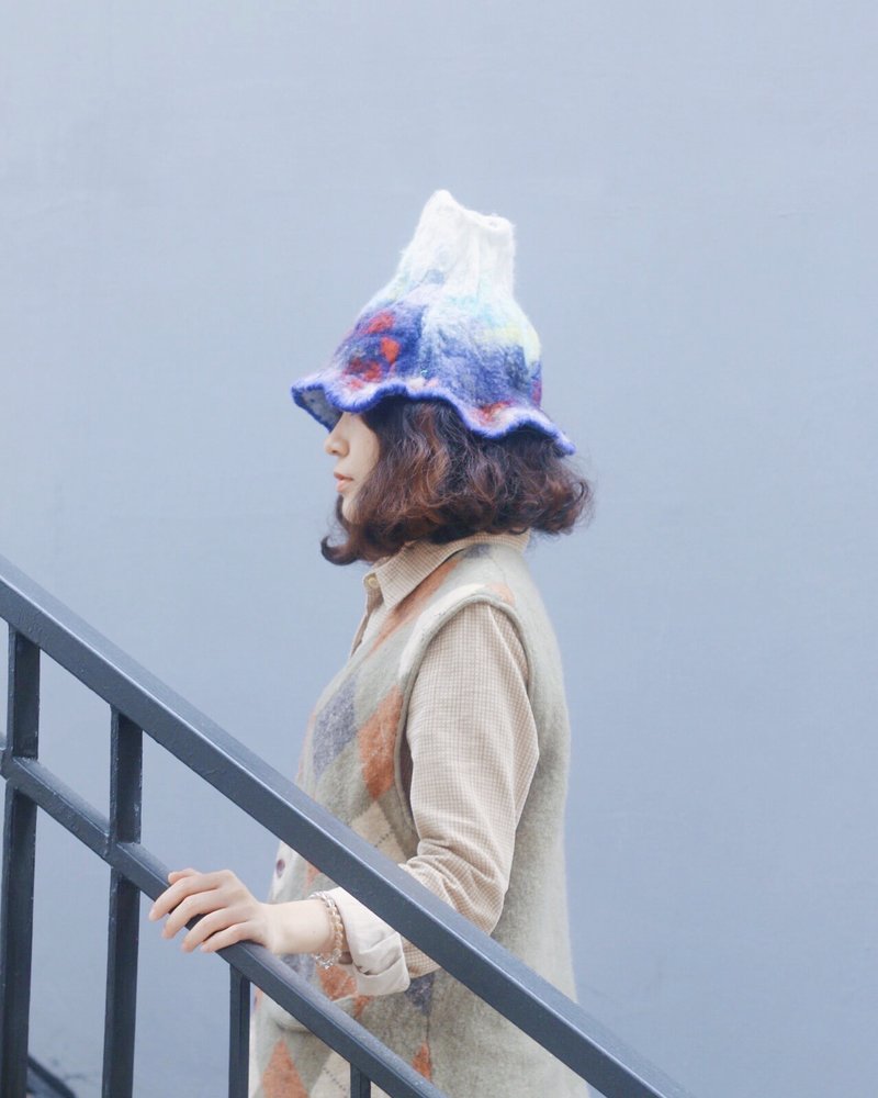 ‘山的型态’冷静的冰山（富士山） iceberg fujiyama手工羊毛毡女巫帽 尖尖帽 - 帽子 - 羊毛 蓝色