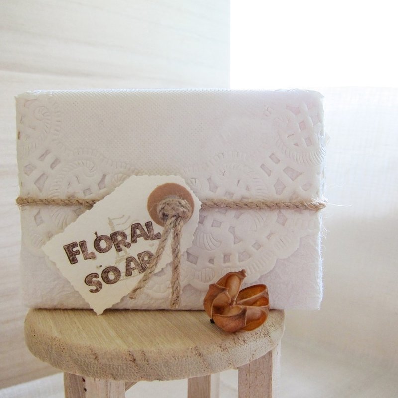 (冬季限定 4/7贩售截止)【FLORAL】羊毛脂皂系列-珊瑚红矿泥羊毛脂皂 140g - 香薰/精油/线香 - 其他材质 粉红色