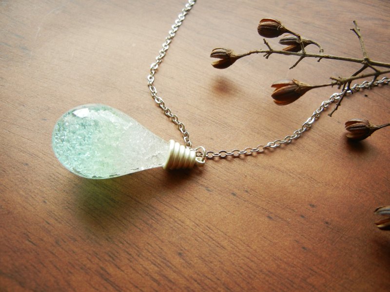 *coucoubird*水滴碎冰项链-湖水蓝渐层- - 项链 - 玻璃 多色