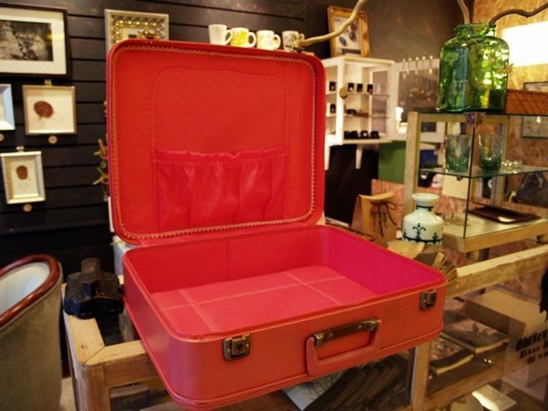 Vintage。褪粉红色老皮箱。 - 行李箱/行李箱保护套 - 其他材质 