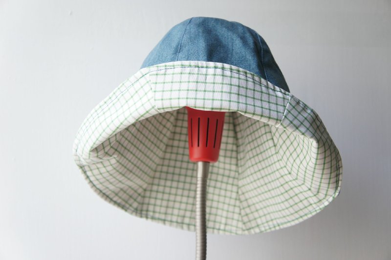 你的帽子-刺绣双面帽/习字簿(绿) - 帽子 - 绣线 