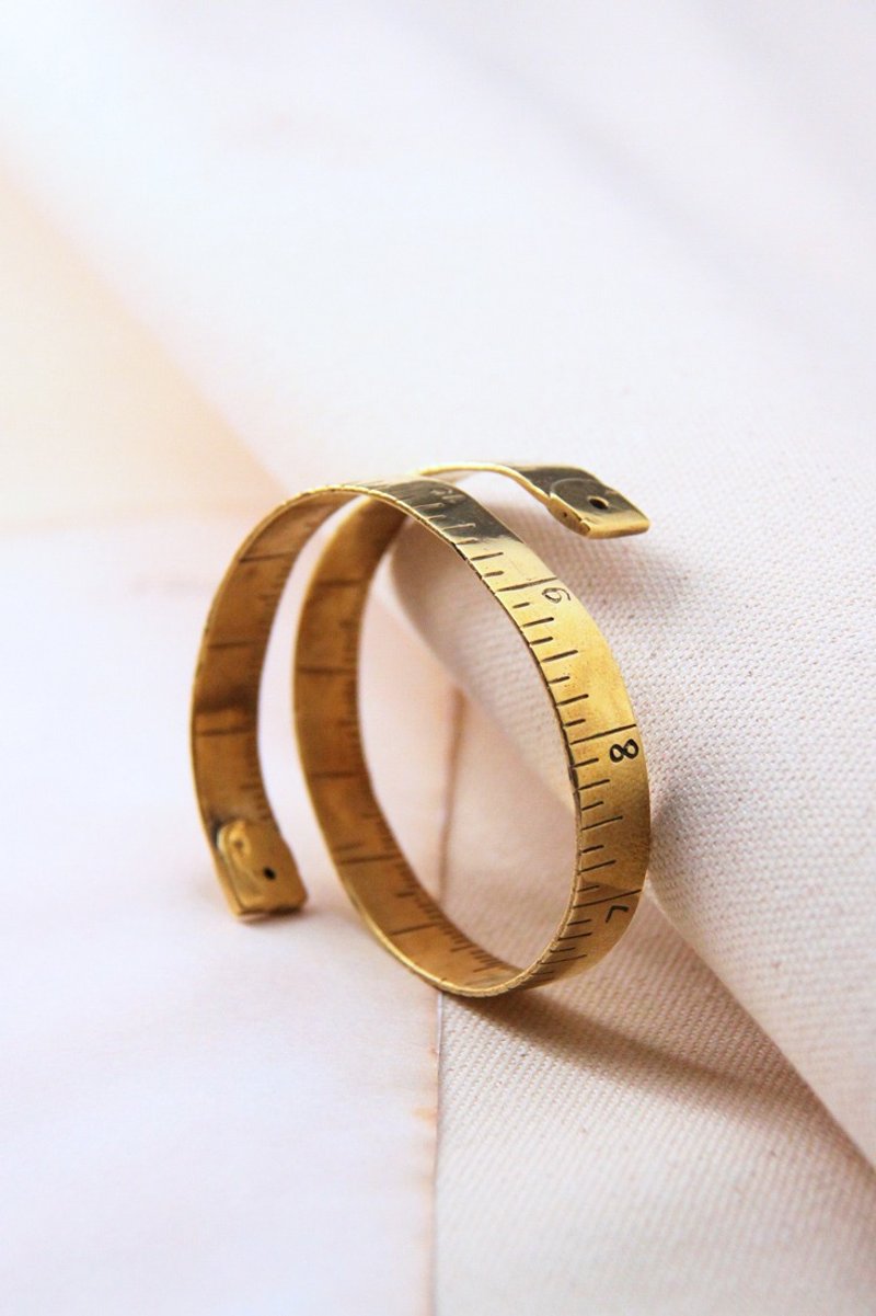 Bangle, bracelet, bracelet by linen. - 手链/手环 - 其他金属 