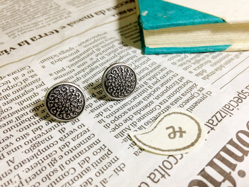 【 耳环 】铜盾武士的秘密*可改夹式 - 耳环/耳夹 - 塑料 灰色