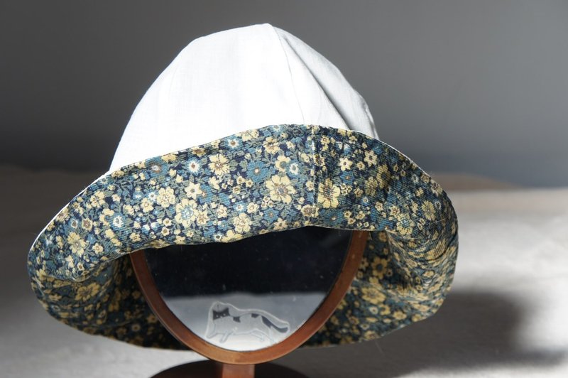 你的帽子-刺绣双面帽/花海 - 帽子 - 其他材质 