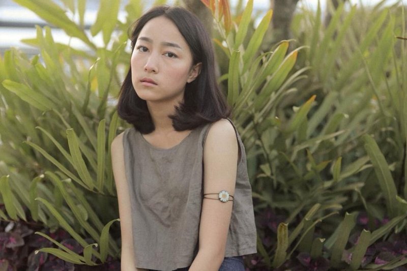 Daisy - 雏菊手镯／臂镯 - 手链/手环 - 植物．花 白色