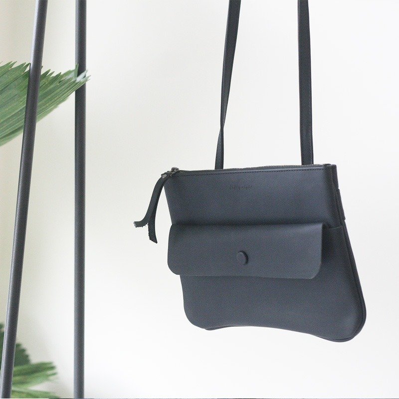 口袋方块侧背包 - 侧背包/斜挎包 - 真皮 黑色