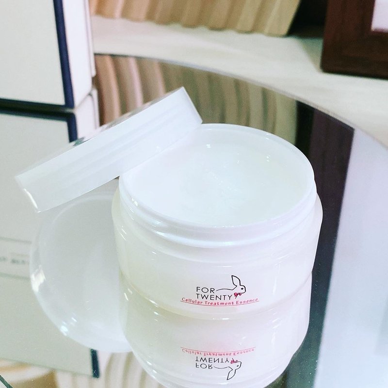 【水透光能量修护精华】抗老精华 保湿亮白 弹润修护 口罩保养 - 精华液/安瓶 - 塑料 白色