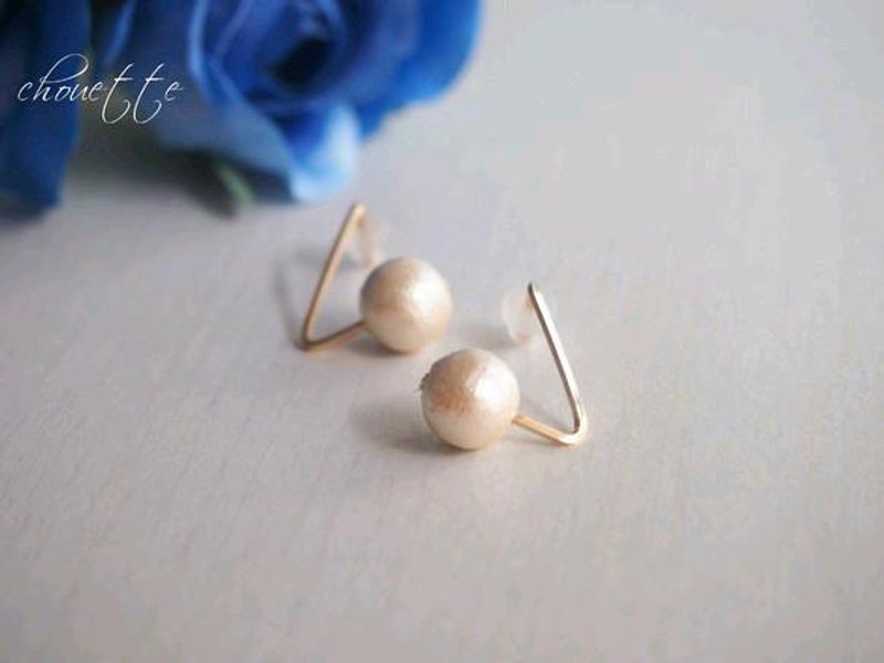 [14kgf] wire Cotton Pearl Earrings (Kisuka) - 耳环/耳夹 - 其他金属 