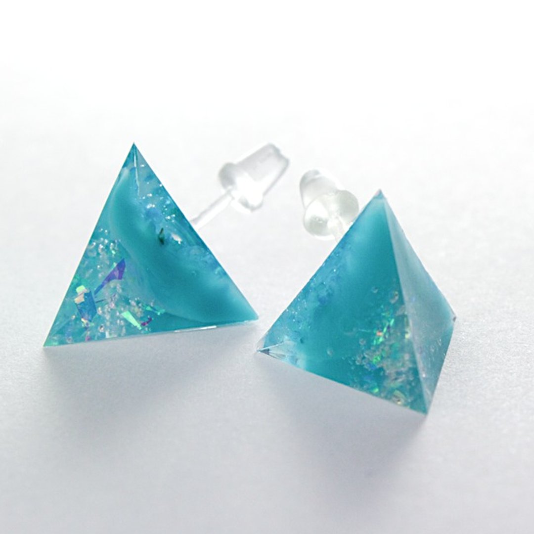 Triangle Earrings (Device damselfish) - 耳环/耳夹 - 其他材质 蓝色