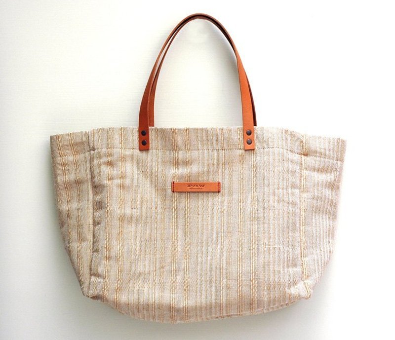 manta大包 [米白亚麻]: 牛皮背带 - 侧背包/斜挎包 - 真皮 白色