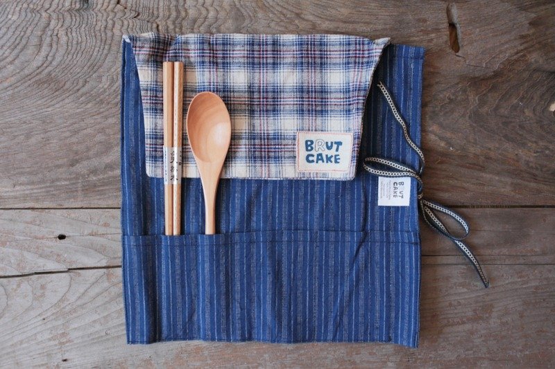 Brut Cake 纯手工纺织古布卷轴环保餐具组 ( 蓝、红格纹 ) - 筷子/筷架 - 棉．麻 多色