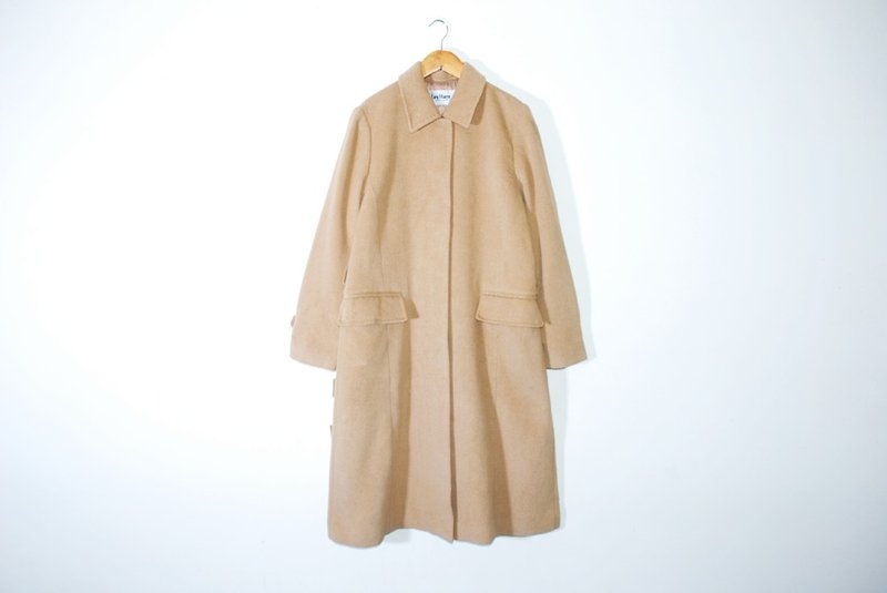 {:::Giraffe 长颈鹿人:::}_浅咖啡纹理布精致安哥拉山羊毛古着大衣 - 女装休闲/机能外套 - 其他材质 卡其色