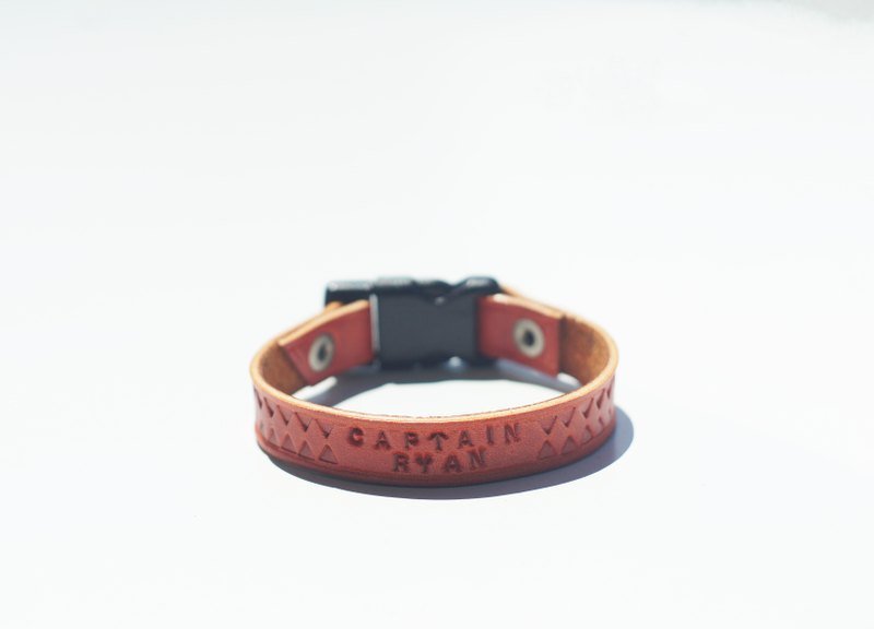 橘啡色三角几何皮革手带 订制 - Triangle Geometric Pattern Leather Bracelet - Custom-made by Captain Ryan - 手链/手环 - 其他材质 橘色
