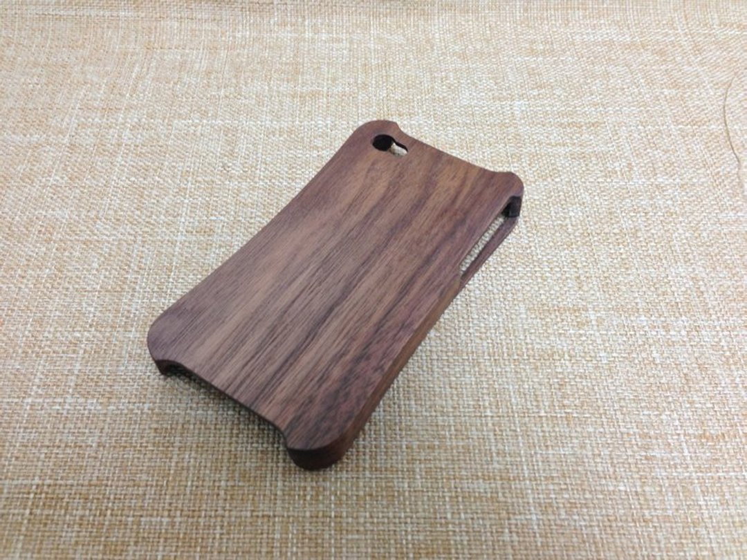 Wkidea iPhone 4/4S 3D人体工学木作壳_胡桃木（全球限量100组） - 其他 - 木头 咖啡色