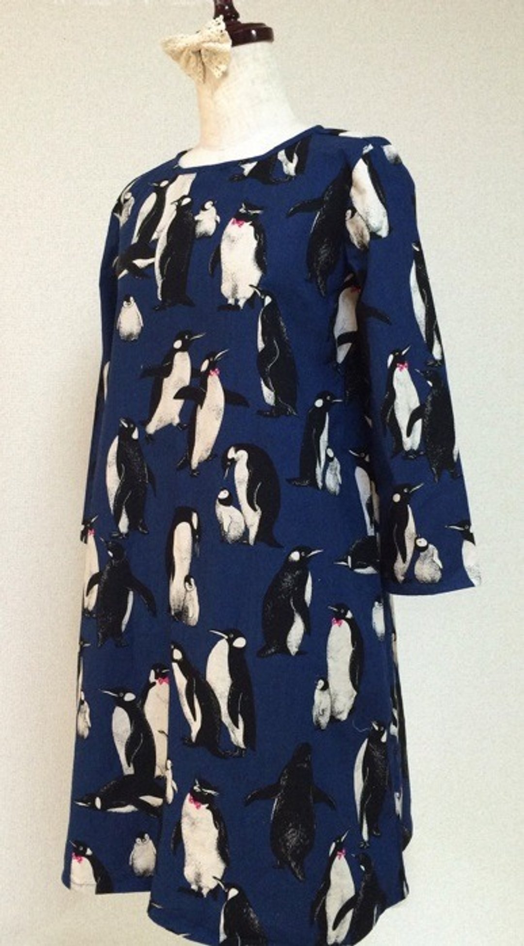 Dressed in the Ribbon: Nakayoshi penguin parent-child three-quarter sleeve dress: Indigo Blue - 洋装/连衣裙 - 棉 蓝色