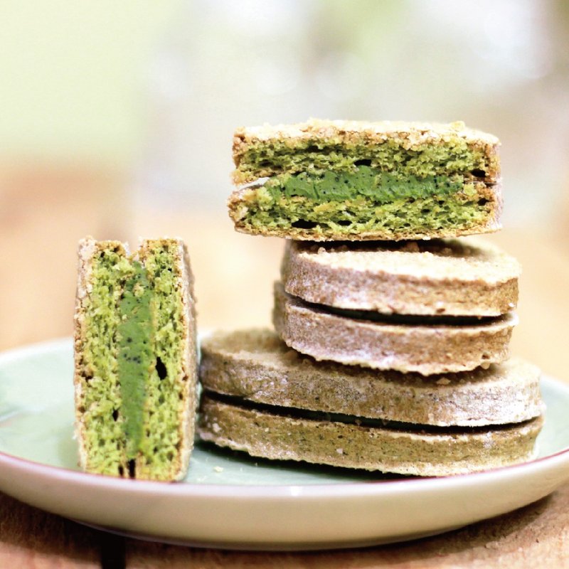 ψ麦田种夏抹茶月◢ 抹茶两人甜蜜餐~抹茶种乳酪(重乳酪) 5寸一个 + 抹茶达克瓦兹2入【麦田⊙ 法式烘焙 ∞ The Harvest 】日本静冈抹茶与澳洲起士，饼体采用杏仁塔皮与美国核桃，多层次口感，惊艳你的味蕾~!DACQUOISE 法国百年甜点 由高级进口杏仁粉制作，似马卡龙但又不会甜腻，外酥内软充满天然杏仁香气 + 日本静冈抹茶所调制内馅，香甜中带出抹茶的好韵味~ - 蛋糕/甜点 - 新鲜食材 绿色