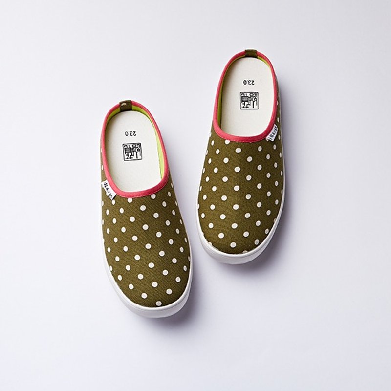 【仙杜瑞拉の鞋子】尺寸26微大码舒适推出/抹茶森林花布/帆布鞋/散步拖鞋 - 女款休闲鞋 - 其他材质 绿色