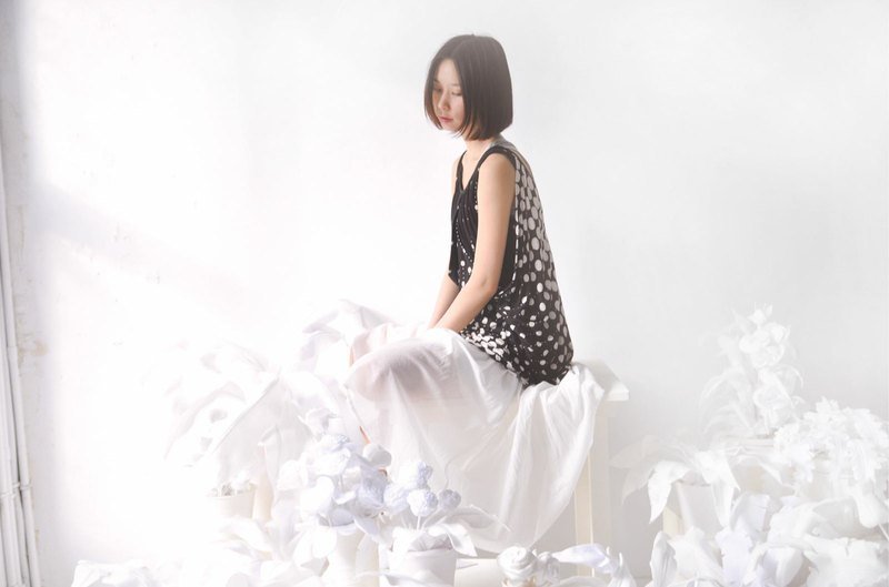 [ Wow Bravo & Funky Rap 渐层圆点无袖洋装 ] - 洋装/连衣裙 - 其他材质 白色