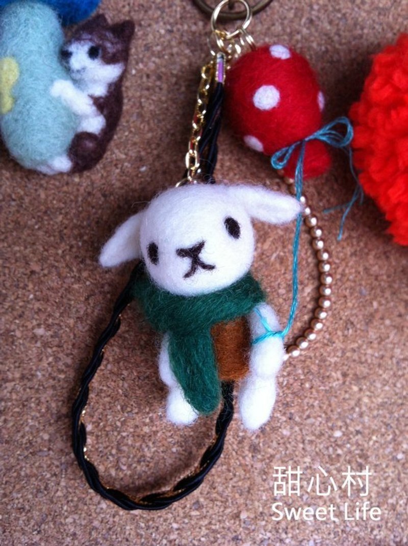 甜心村 Sweet Life_圣诞小羊梦露+红气球(羊毛毡手作小礼物_包包挂饰)优惠价 - 吊饰 - 羊毛 红色