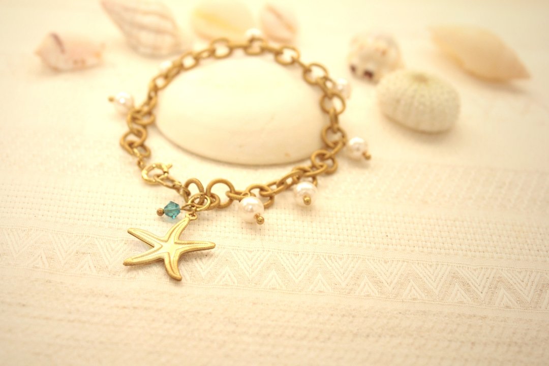 (最后1条)◆hippie◆ Sea Star│海星 夏天气息小美人鱼蓝水晶珍珠坠O圈黄铜宽版手链 - 手链/手环 - 其他金属 金色