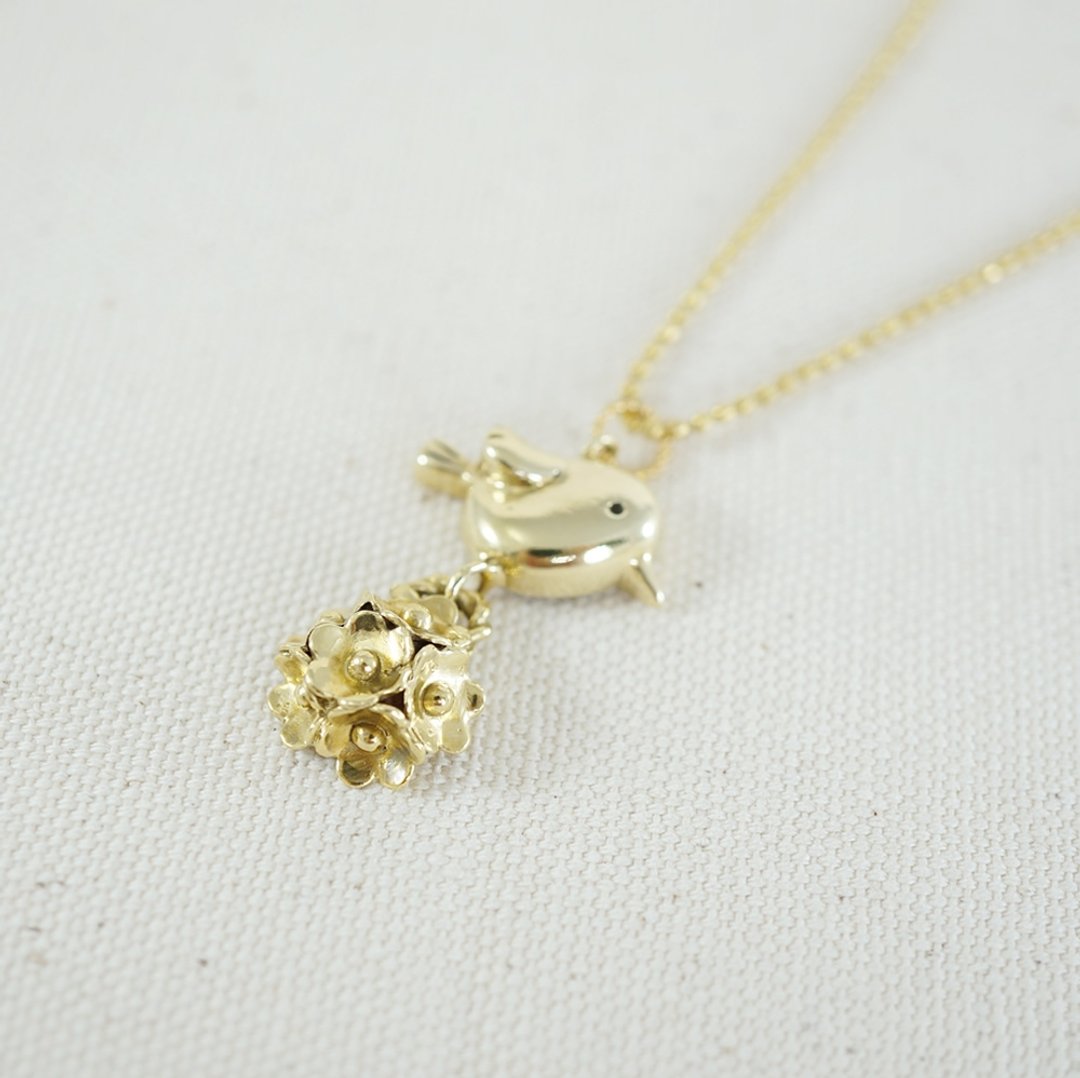 [ Cami Handicraft ] 绣球花鸟儿短链 - 纯铜款 - 项链 - 其他金属 金色