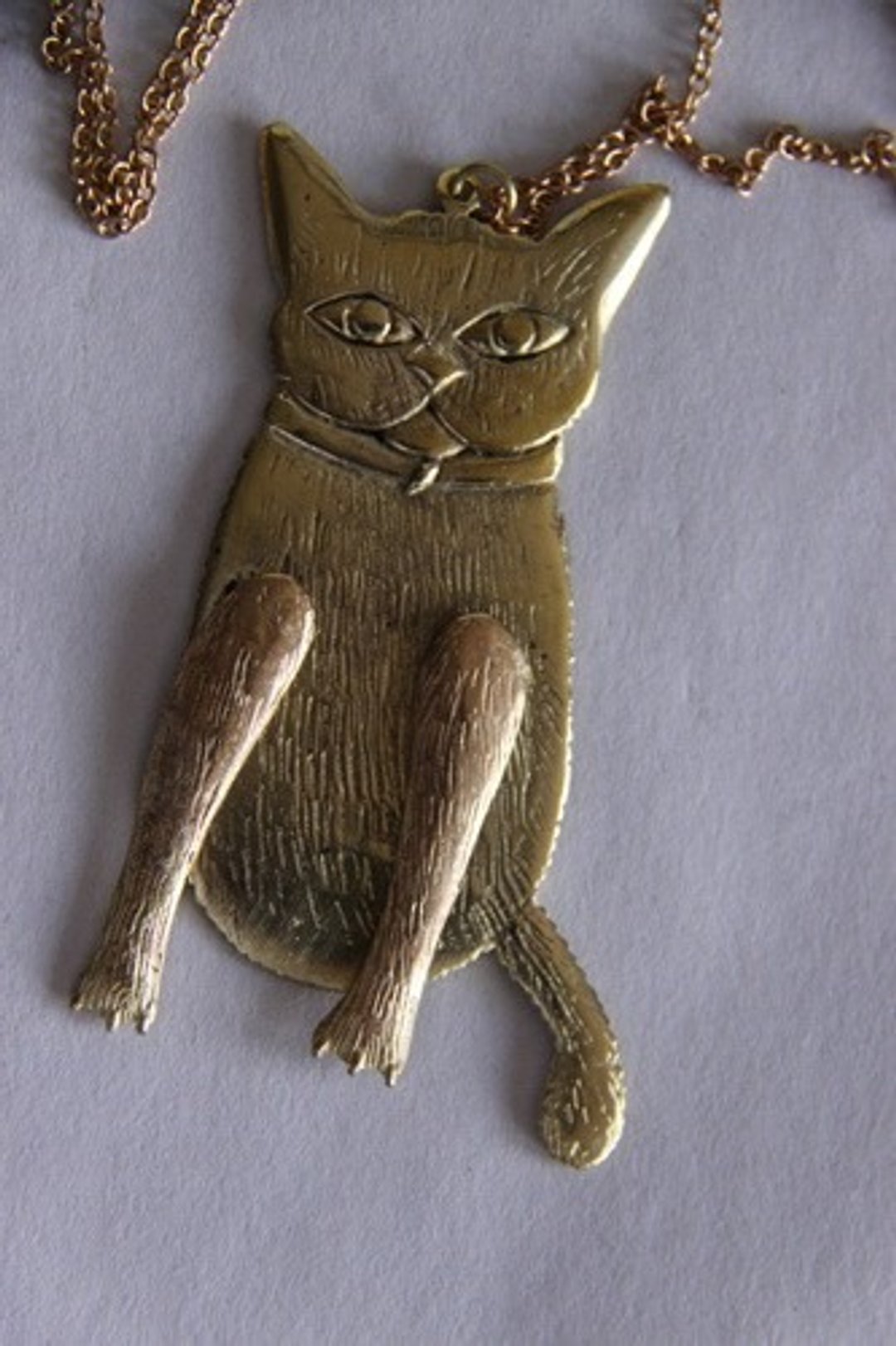 聪明的猫咪 黄铜项链 - 项链 - 其他材质 金色