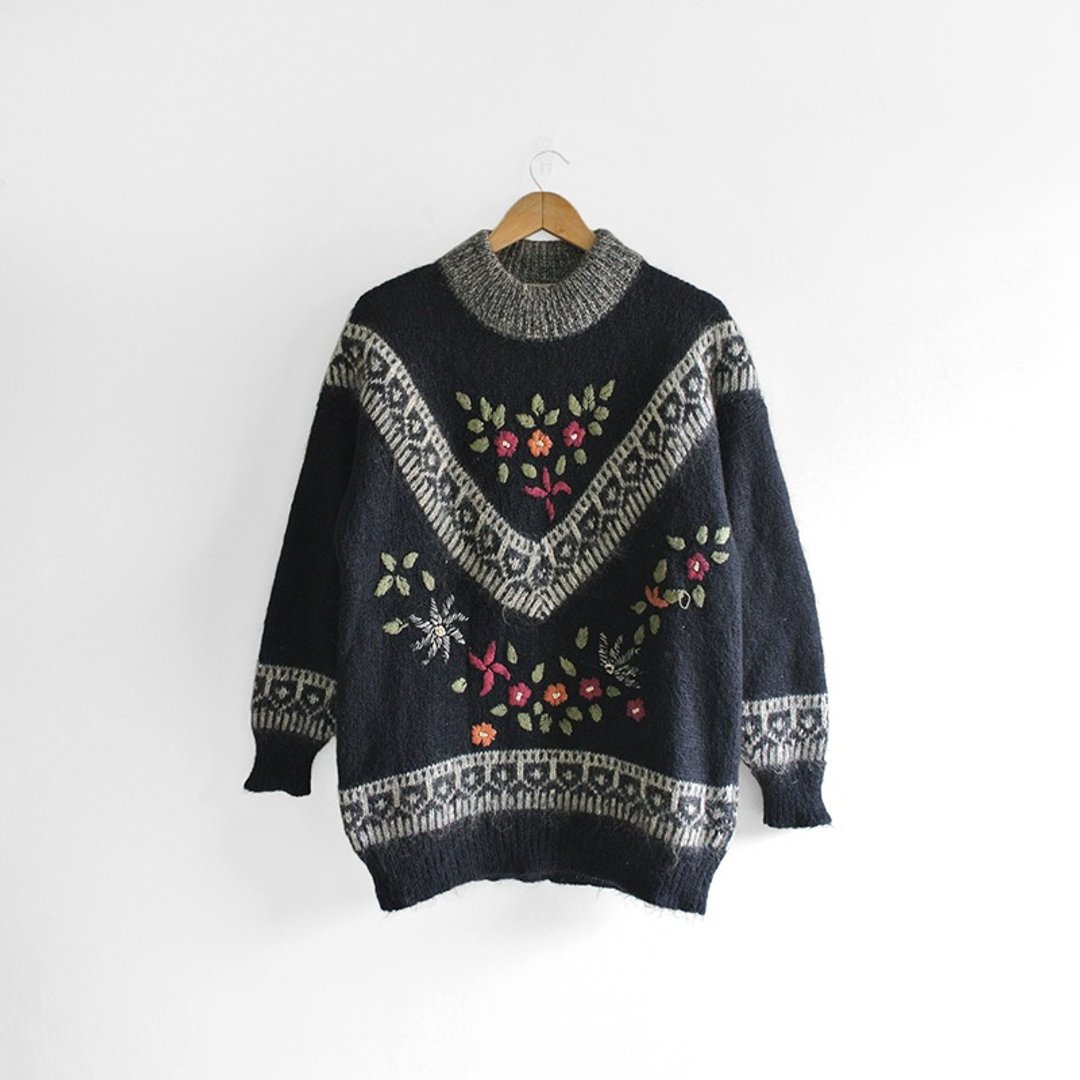 │Slowly│秋天花叶落下-古着毛衣│意大利制.vintage.复古.文艺.独特.可爱.立体 - 女装针织衫/毛衣 - 其他材质 多色