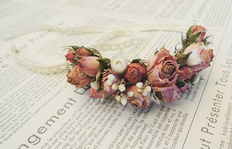 微甜圈 淡雅 粉红小蔷葳 米香 蕾丝 手腕花儿 婚礼拍摄 道具 手环 干燥手环 自助婚纱 - 手链/手环 - 植物．花 粉红色