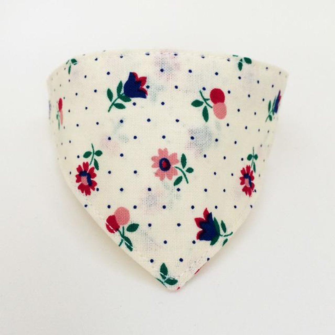 [Stock one point as long as] there floral white cat for a bandana-style collar / corner Kang (mature cat size only) - 项圈/牵绳 - 其他材质 白色
